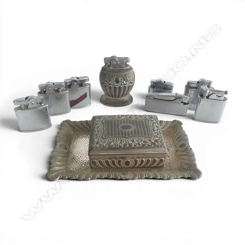 COLLECTION OF 7 VINTAGE CIGARETTE LIGHTERS + 3 PCE DESK SET Image 1++