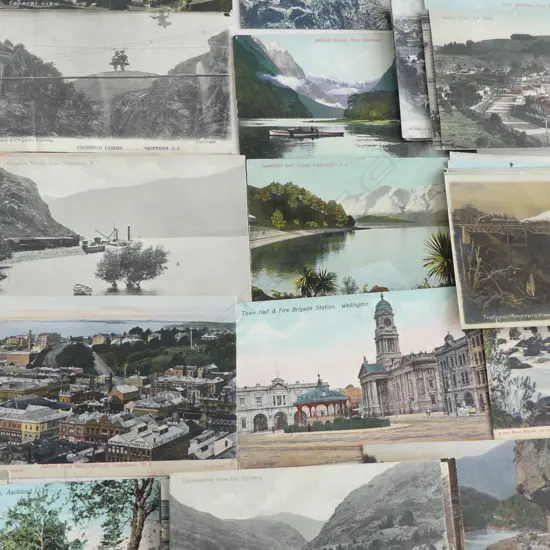 70 OLD NZ POSTCARDS NT & ST ISLANDS (REVERSE AS IS)