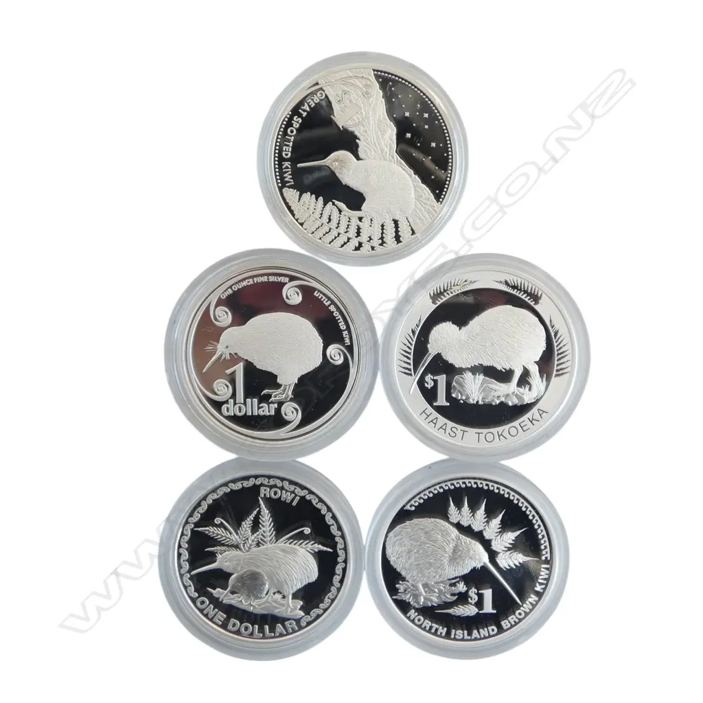 N.Z. 2004 - 2008 PREMIUM SILVER DOLLAR PROOF SET No.241/500 five .999 coins 157gms TW Image 1++
