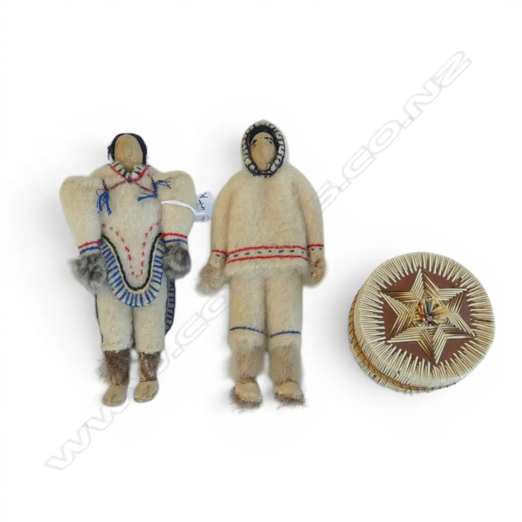 2 INUIT FIGURES H.200mm + QUILL LIDDED CONTAINER faults Dia.80mm  Image 1++