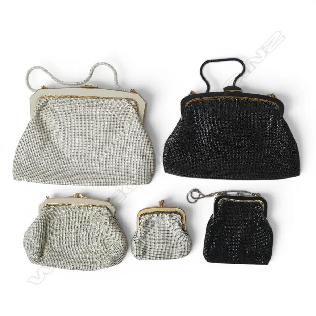4 OROTON PURSE + BOXED AS NEW OROTON PURSE Image 1++