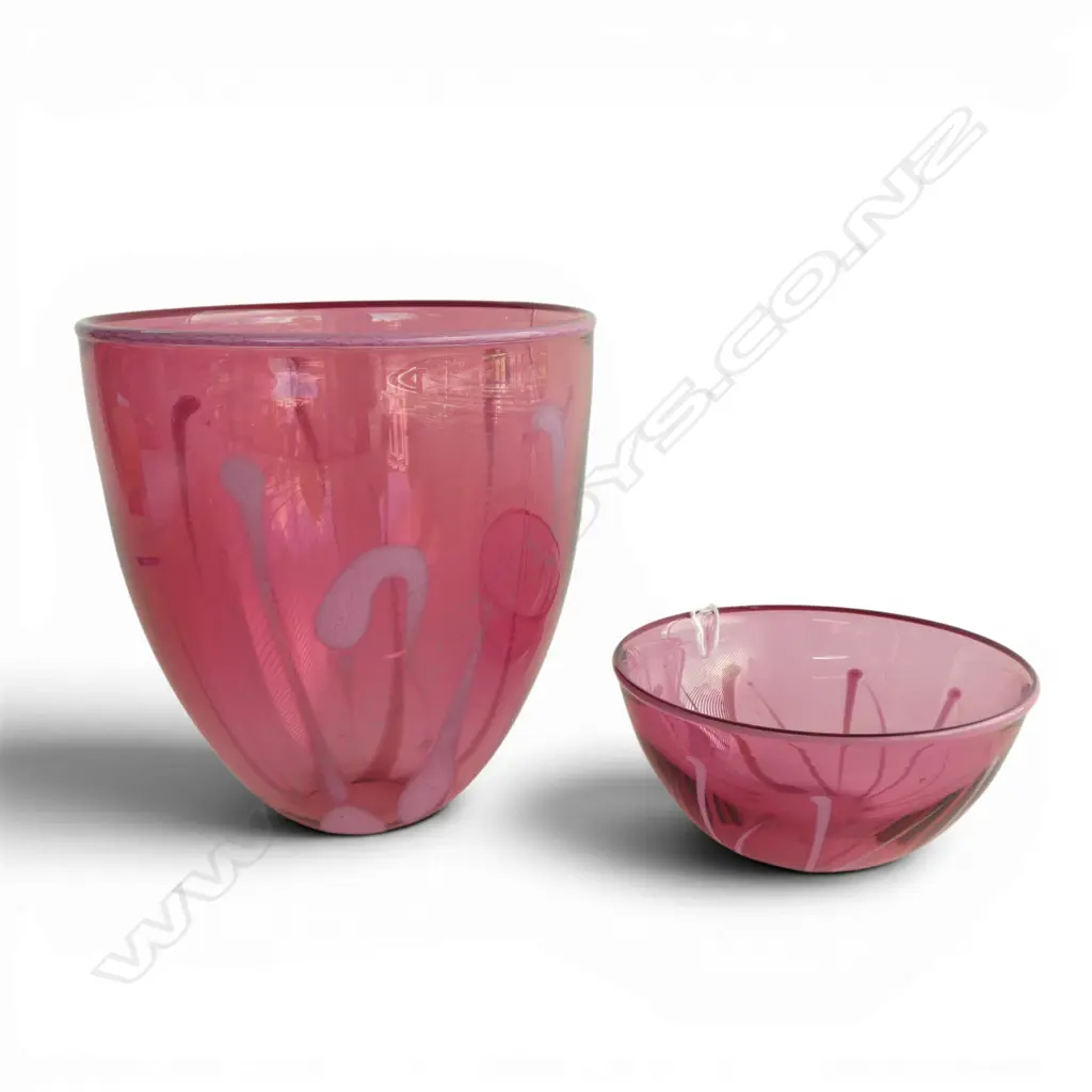2 NZ STUDIO GLASS BOWLS CRANBERRY GLASS COLOUR SIGNED LYNDEN OVER H220MM & 80MM Image 1++