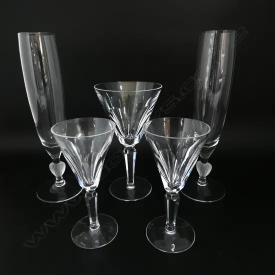 2 WATERFORD CRYSTAL "MARQUIS" CHAMPAGNE FLUTES + 3 OTHER WATERFORD GLASSES H.230mm