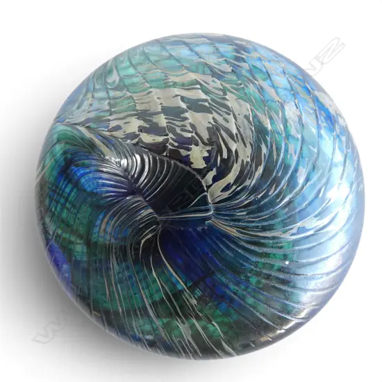 PETER RAOS ART GLASS PAPERWEIGHT signed & dated 2007 Dia.100mm
