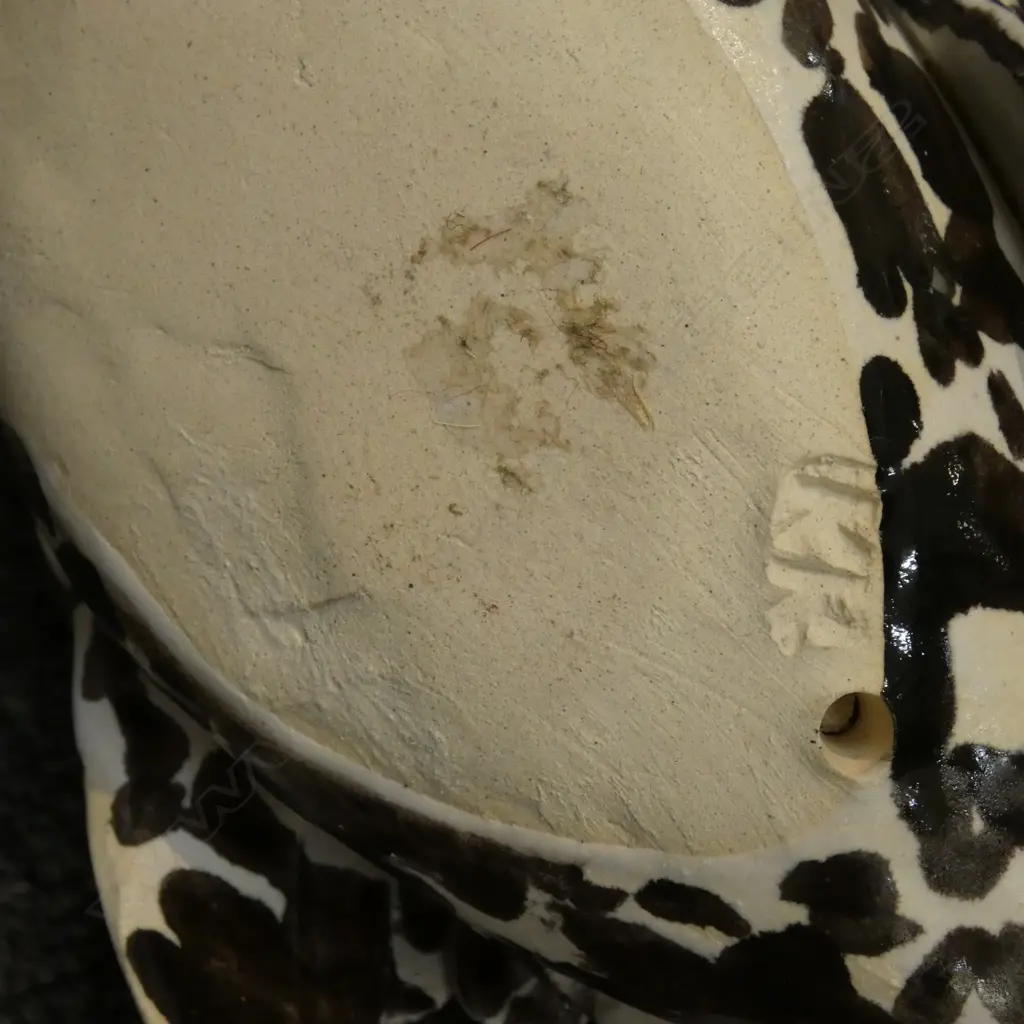 KAREN KENNEDY STUDIO POTTERY CHICKEN H.130mm chips  Image 1++