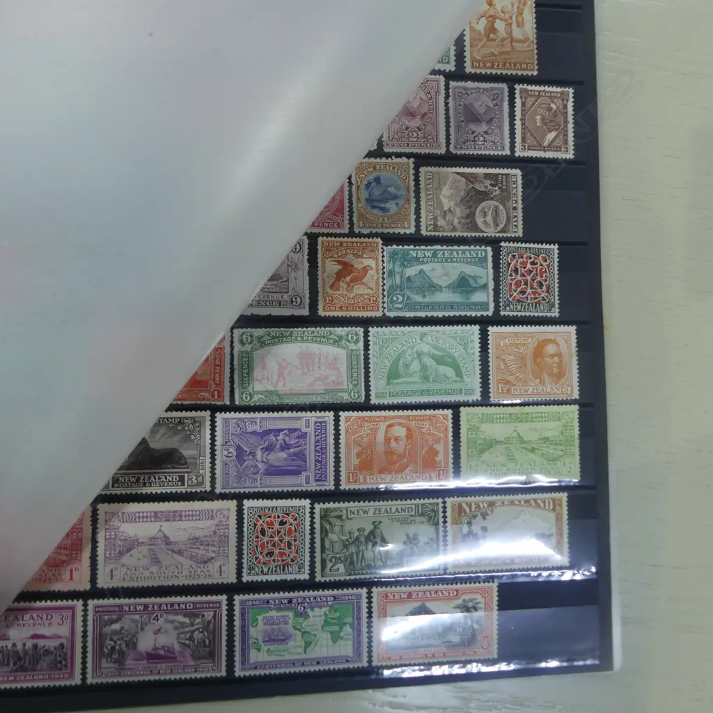 SHEET OF EARLY NEW ZEALAND STAMPS Image 1++