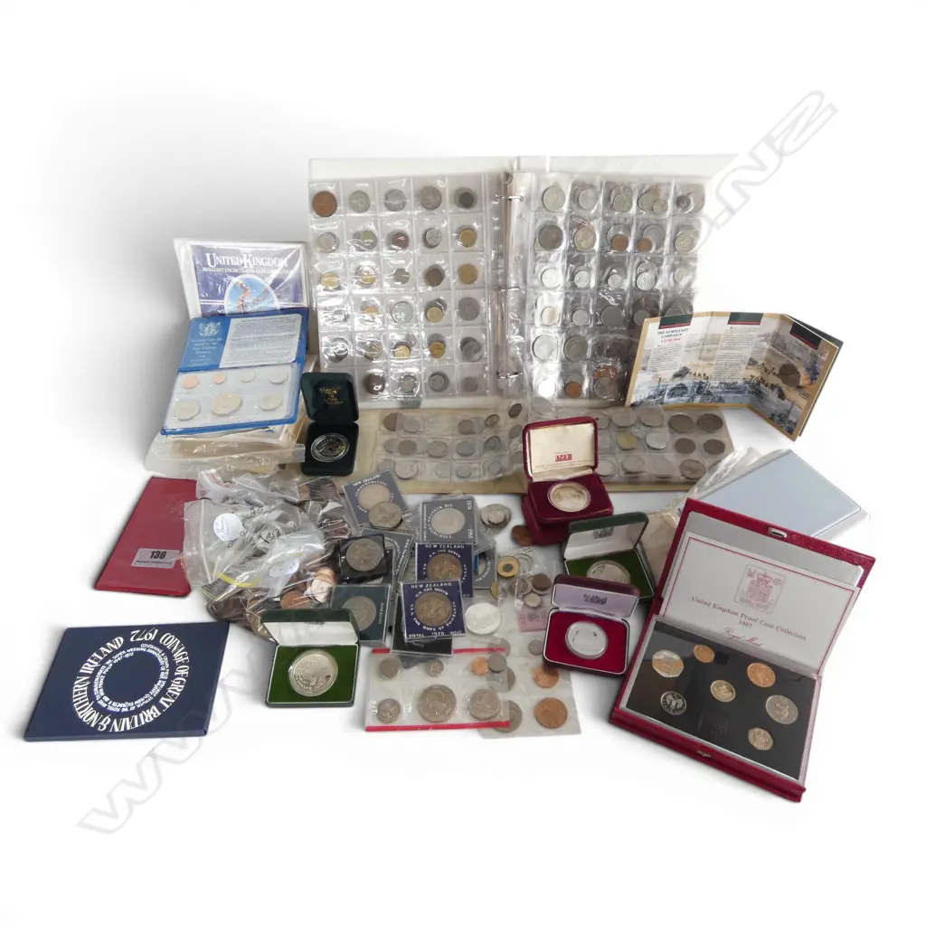 LG COLLECTION OF WORLD & N.Z. COINS  Image 1++