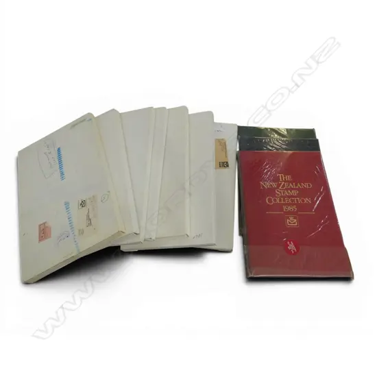 10 SEALED NZ POST 'THE NEW ZEALAND STAMP COLLECTION' BOOKS 1984-1988 two copies of each year