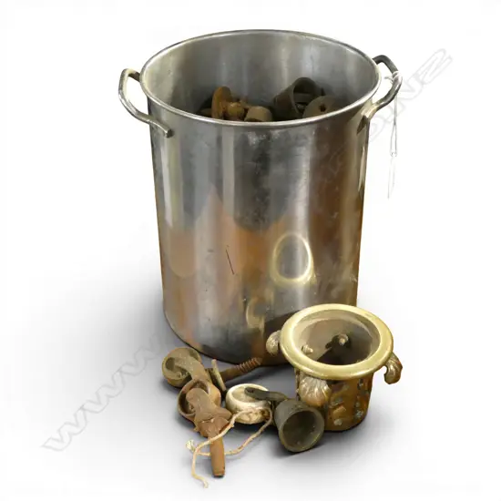 BUCKET OF ANTIQUE METAL CASTORS
