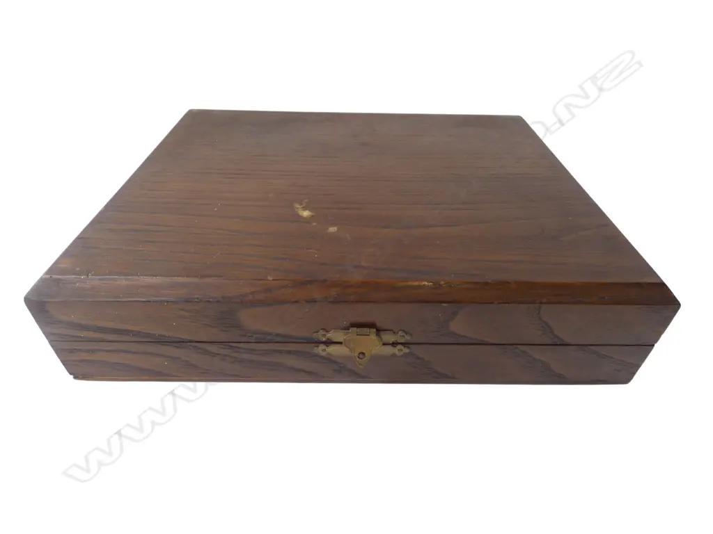 CASED 6 PLACE FISH SET  Image 1++