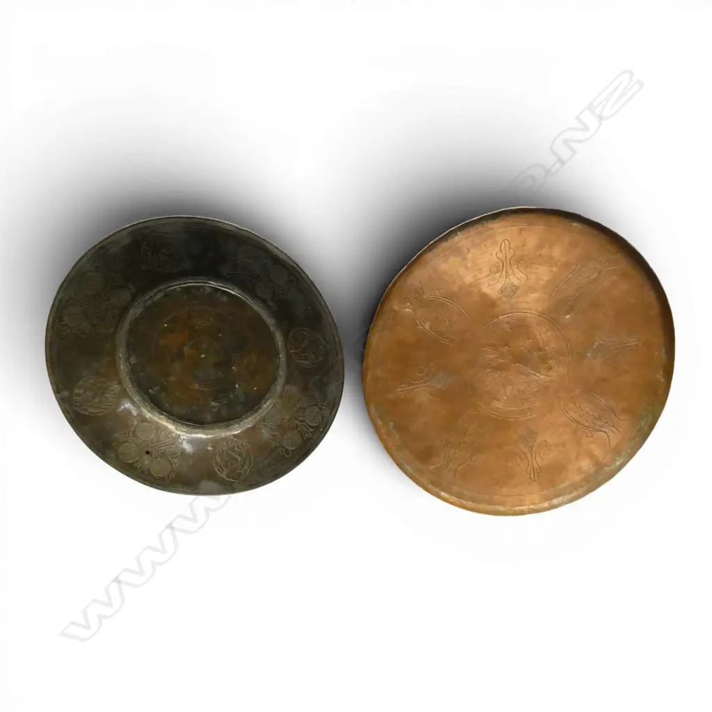 2 VINTAGE OTTOMAN / TURKISH WALL HANGING PLATES Dia.290mm Image 1++