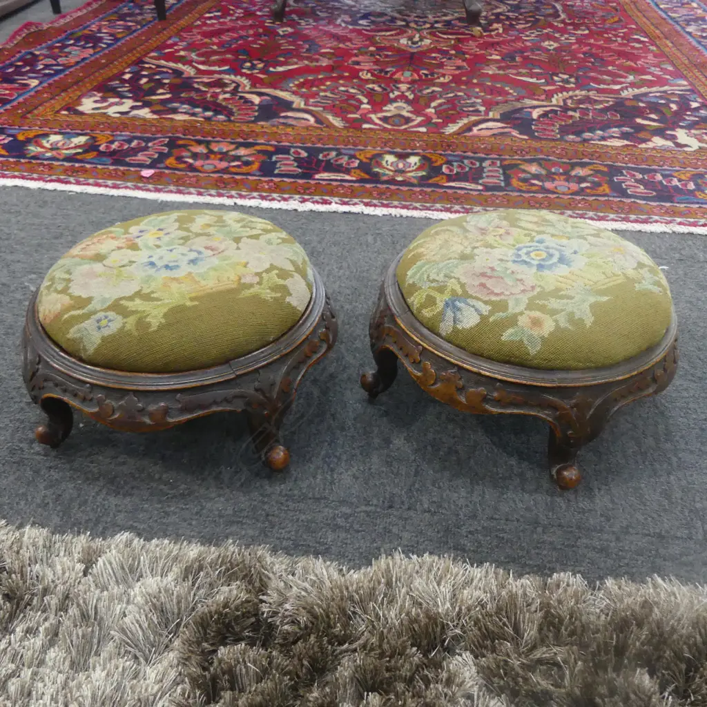 2 CARVED MAHOGANY NEEDLEWORK FOOTSTOOL Dia.300mm Image 1++