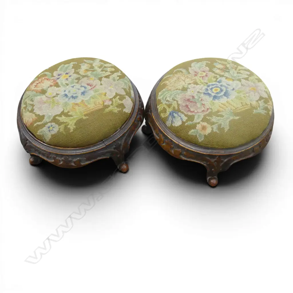 2 CARVED MAHOGANY NEEDLEWORK FOOTSTOOL Dia.300mm Image 1++