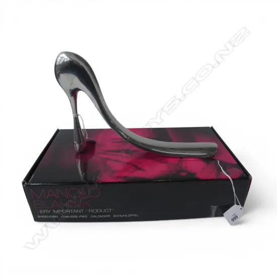 MANOLO BLAHNIK SHOE HORN, L.280mm, BOXED