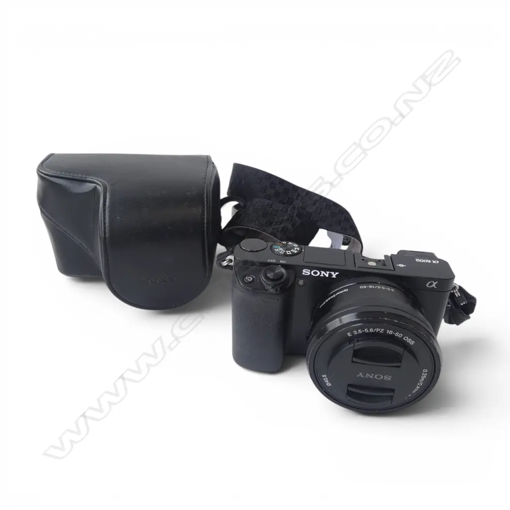 SONY A 6000 CAMERA Image 1++