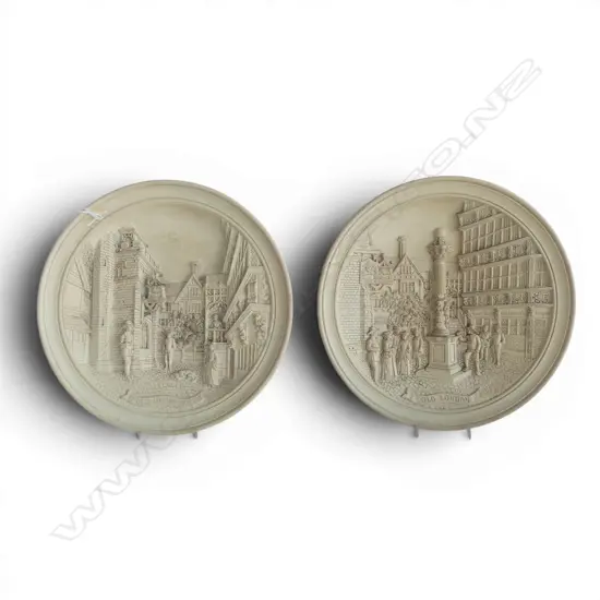 PR ANTIQUE TERRACOTTA OLD LONDON WALL PLAQUES DIA320MM