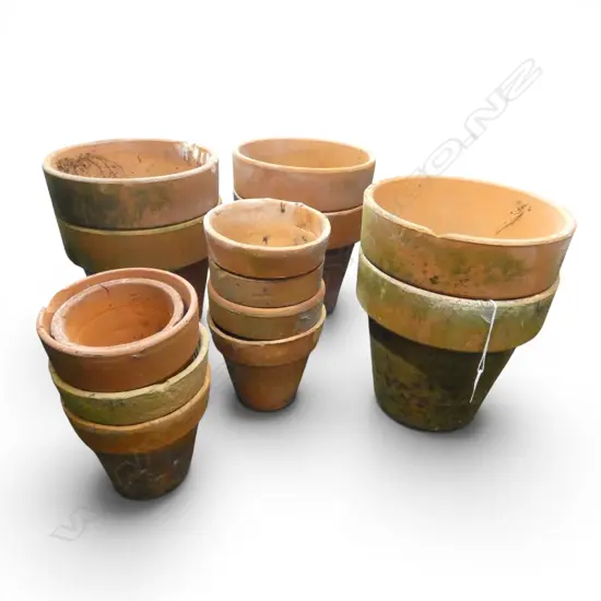 13 MID 20thC CRUM POTTERY TERRACOTTA PLANT POTS 6x H.210mm, 7x H.130mm