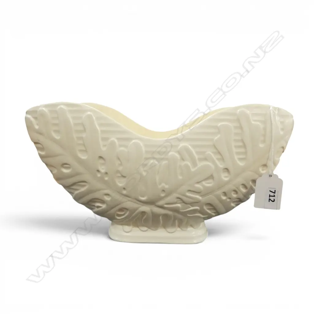 CROWN LYNN CREAM MANTLE VASE #609, H.145x280mm Image 1++