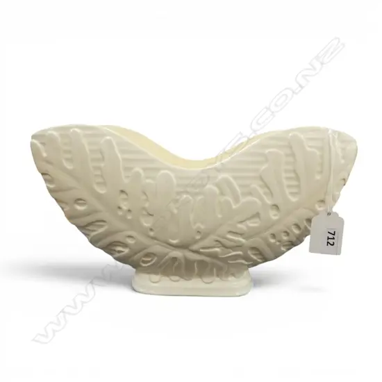 CROWN LYNN CREAM MANTLE VASE #609, H.145x280mm