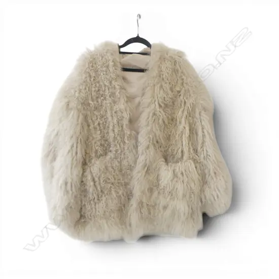 SHEEP WOOL JACKET