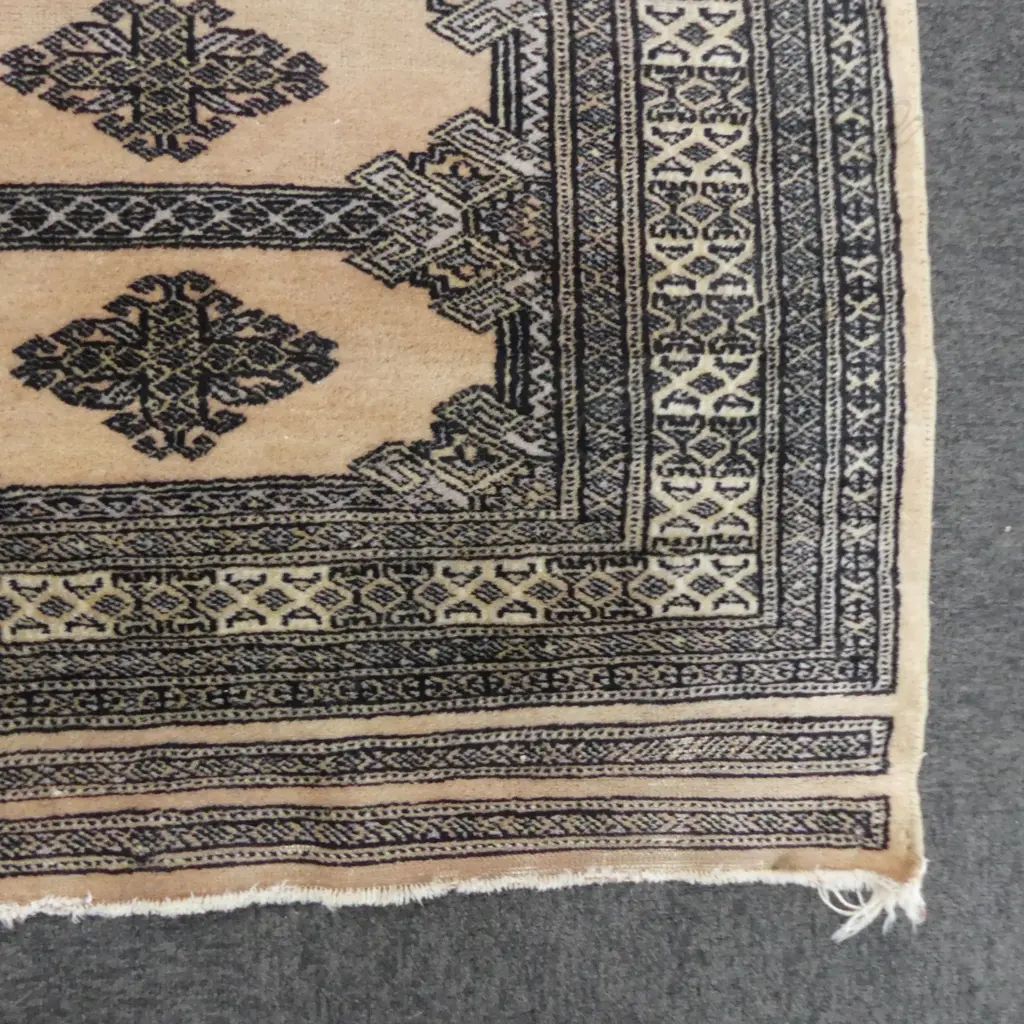 HAND KNOTTED WOOL PILE RUG 1820x1260mm Image 1++