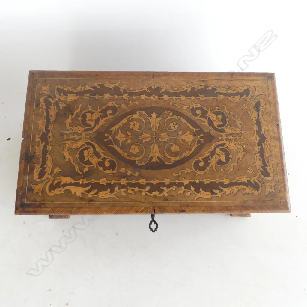OLD INLAID MUSICAL WOOD JEWELLERY BOX 240x135x100mm Image 1++