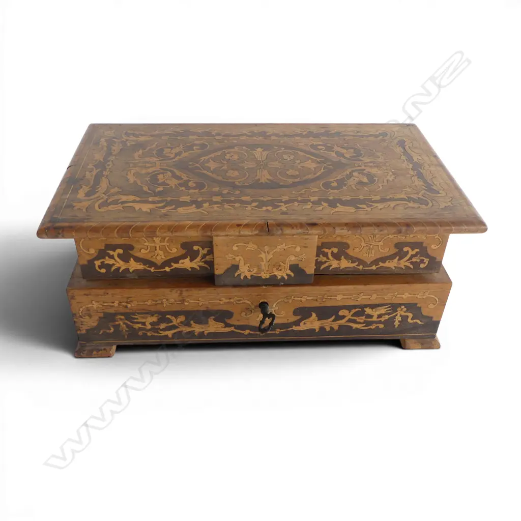 OLD INLAID MUSICAL WOOD JEWELLERY BOX 240x135x100mm Image 1++