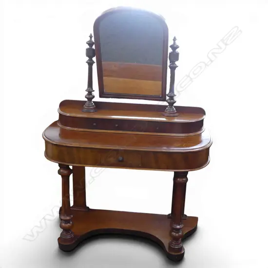 VICTORIAN MAHOGANY DRESSING TABLE drawer missing two knobs, one in drawer 1050x580x1485mm
