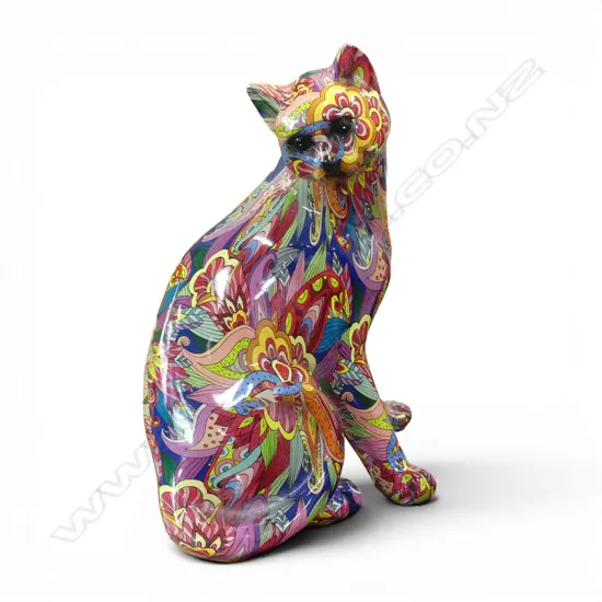 RESIN CAT w. PRINTED DESIGN H.280mm