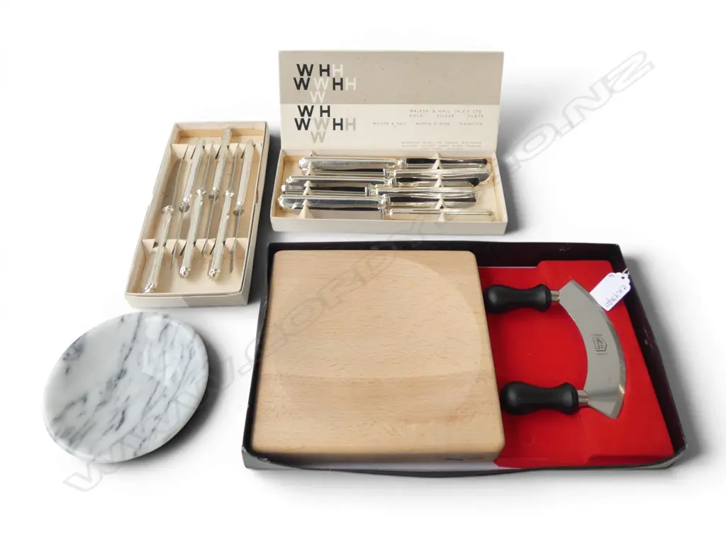 ROSTFREI MEZZALUNA HERB CHOPPER & BOARD, MARBLE DISH, 2 BOXES WALKER & HALL KNIVES Image 1++