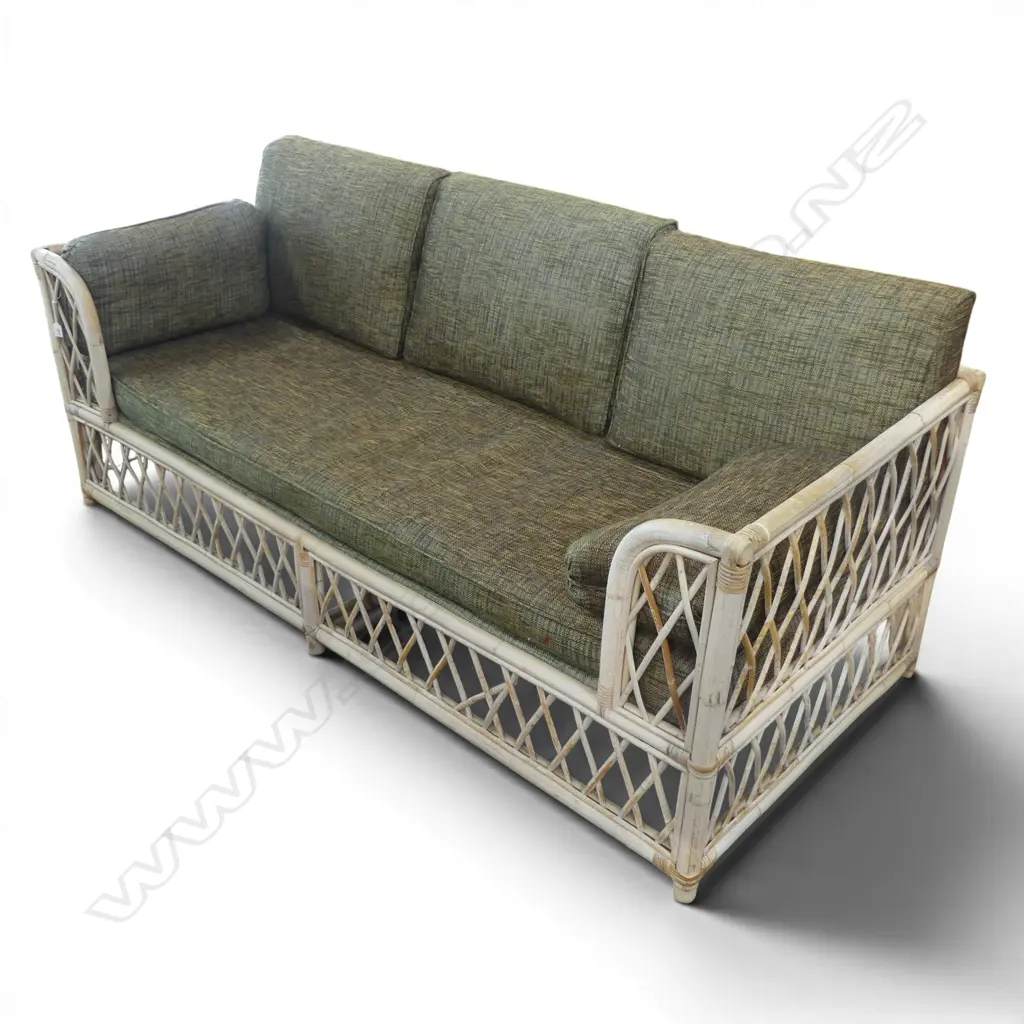CANE SOFA w. UPHOLSTERED CUSHIONS 1970x830x690mm Image 1++