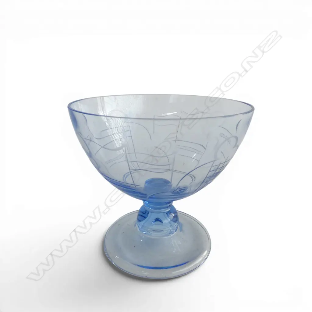 BLUE GLASS FITTED BOWL w. etched design H.140mm Image 1++