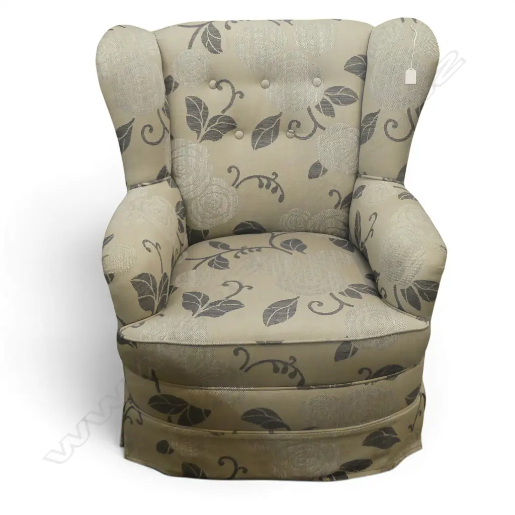 UPHOLSTERED WINGBACK CHAIR H.870mm Image 1++