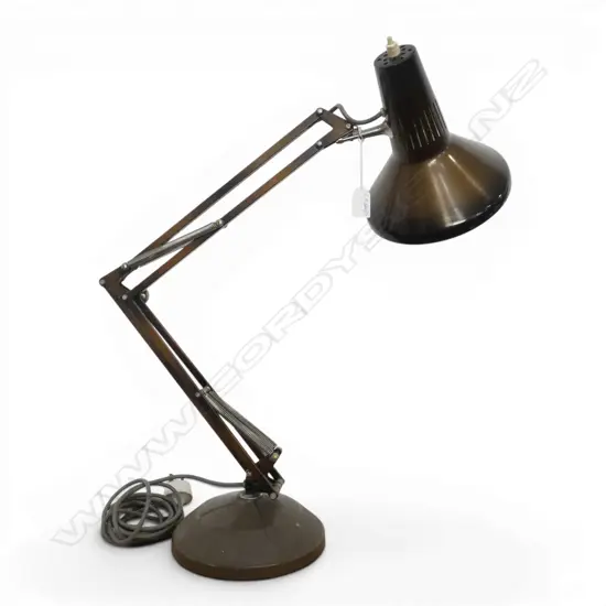 SUPERLUX ANGLE POISE LAMP - BASE COVER CRACKED