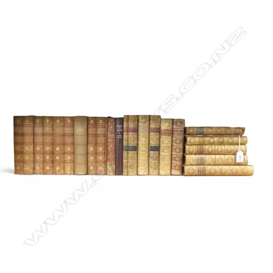 ANTIQUE BOOKS INCL. 8 VOLS. LODGES PORTRAITS