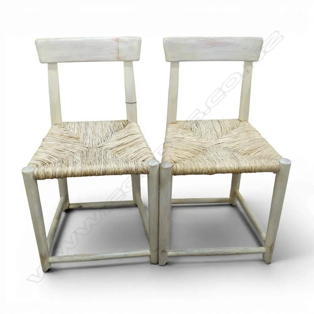 2 COUNTRY CHAIRS H.775mm Image 1++