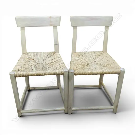 2 COUNTRY CHAIRS H.775mm