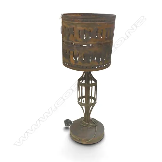 METAL TABLE LAMP H.675mm