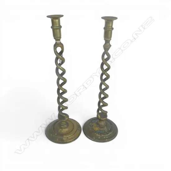 PR BRASS BARLEY TWIST CANDLE STICKS H.440mm