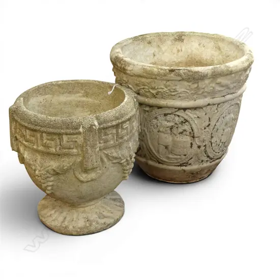 2 CONCRETE GARDEN POTS H.245mm