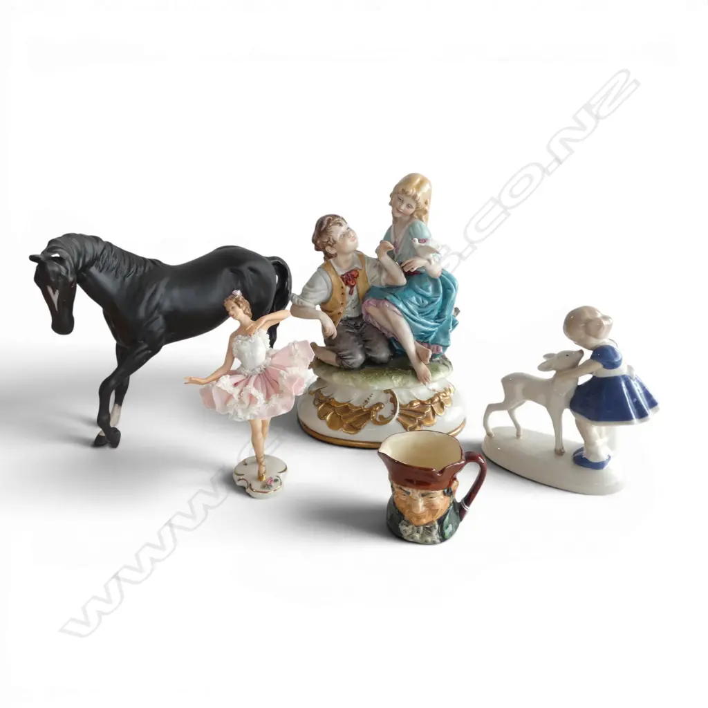 3 CHINA FIGURINES H.230mm faults + SMALL ROYAL DOULTON CHARACTER JUG & HORSE Image 1++
