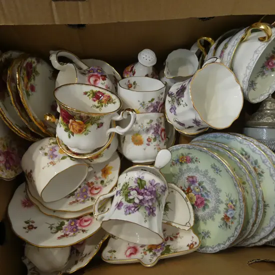 ASST. FANCY CHINA; DERBY POSIES, WORCESTER & ROYAL ALBERT "OLD COUNTRY ROSES"