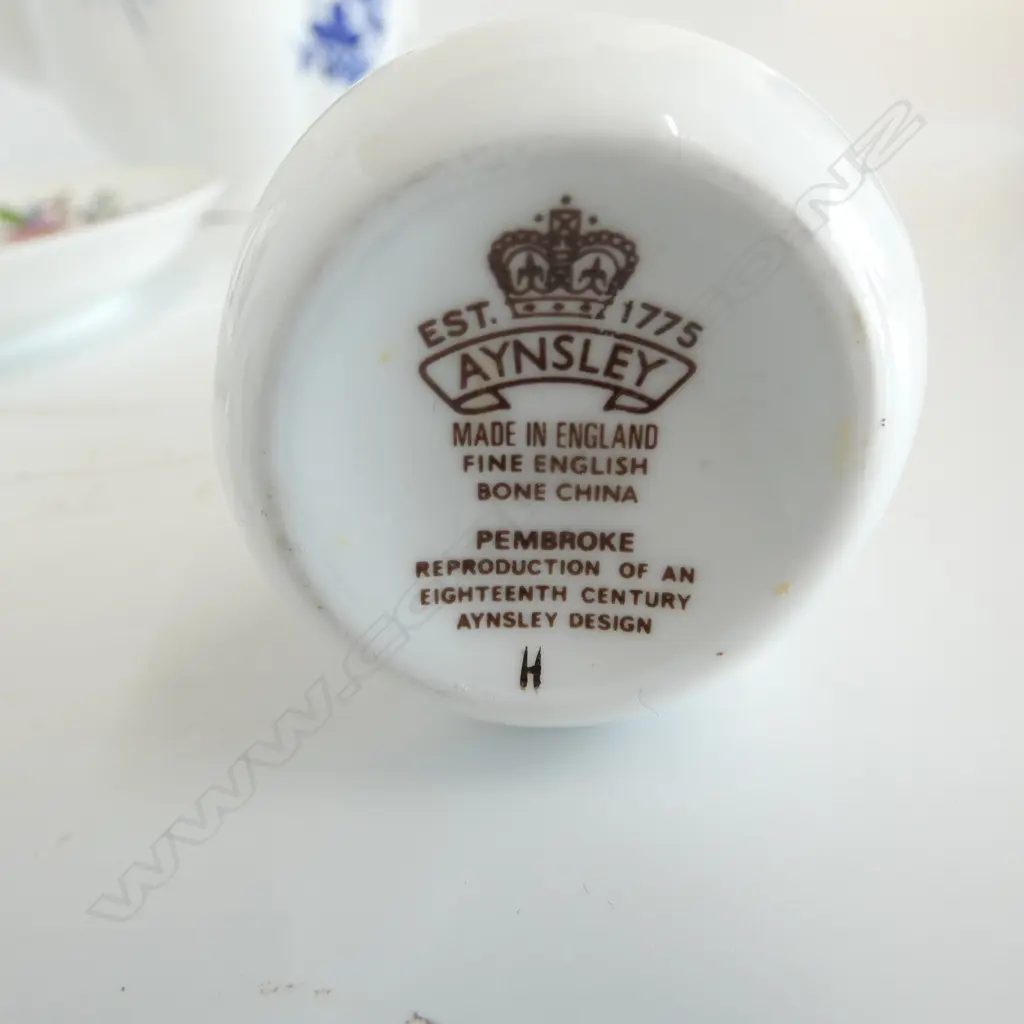 ASST. CHINA Incl. WEDGWOOD '"CLEMENTINE", ROYAL ALBERT "CONNOISSEUR" TEAPOT & AYNSLEY "PEMBROKE" Image 1++