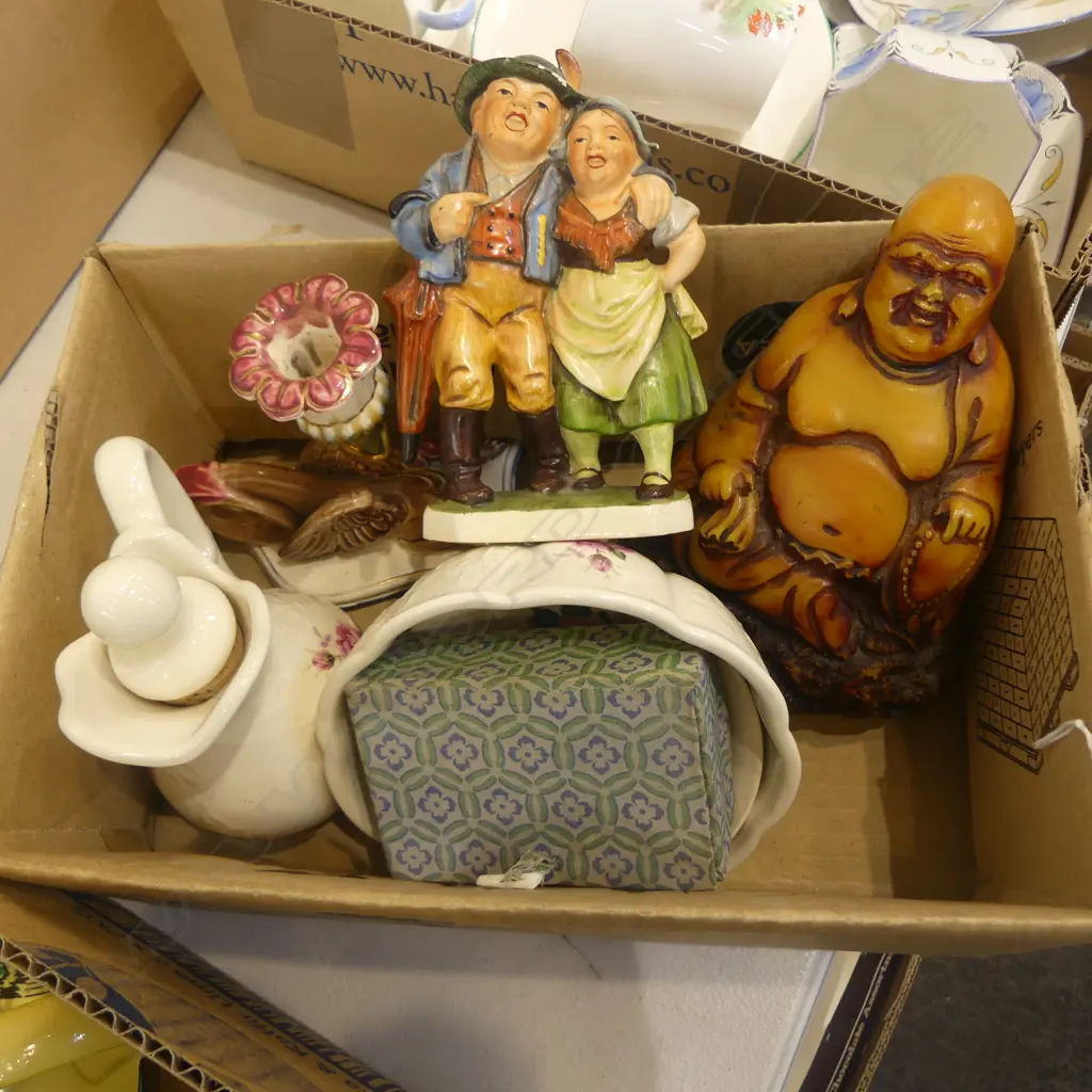 SMALL BOX CHINA ORNIMENTS RESIN BHUDDA & CHINESE GLASS SNUFF BOTTLE  Image 1++