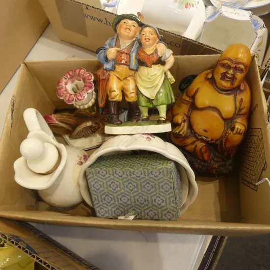 SMALL BOX CHINA ORNIMENTS RESIN BHUDDA & CHINESE GLASS SNUFF BOTTLE 
