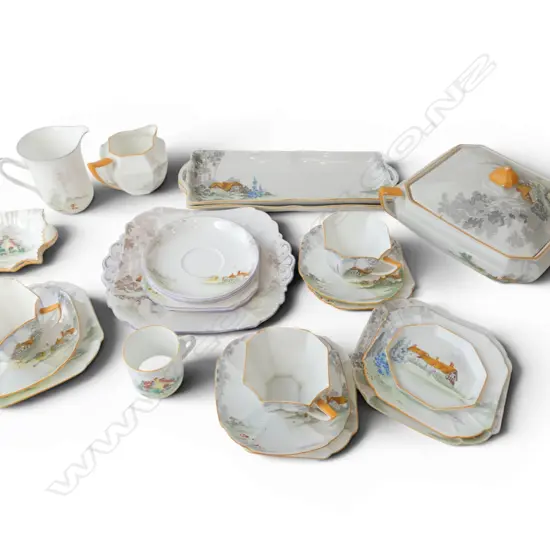 COLLECTION DECO SHELLEY CHINA THATCH ROOF PAT