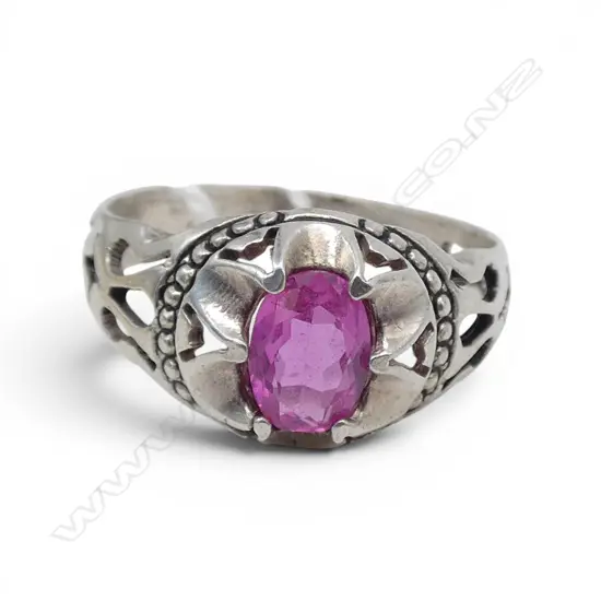 STG SILVER & faceted PINK STONE RING pierced shoulders SIZE R