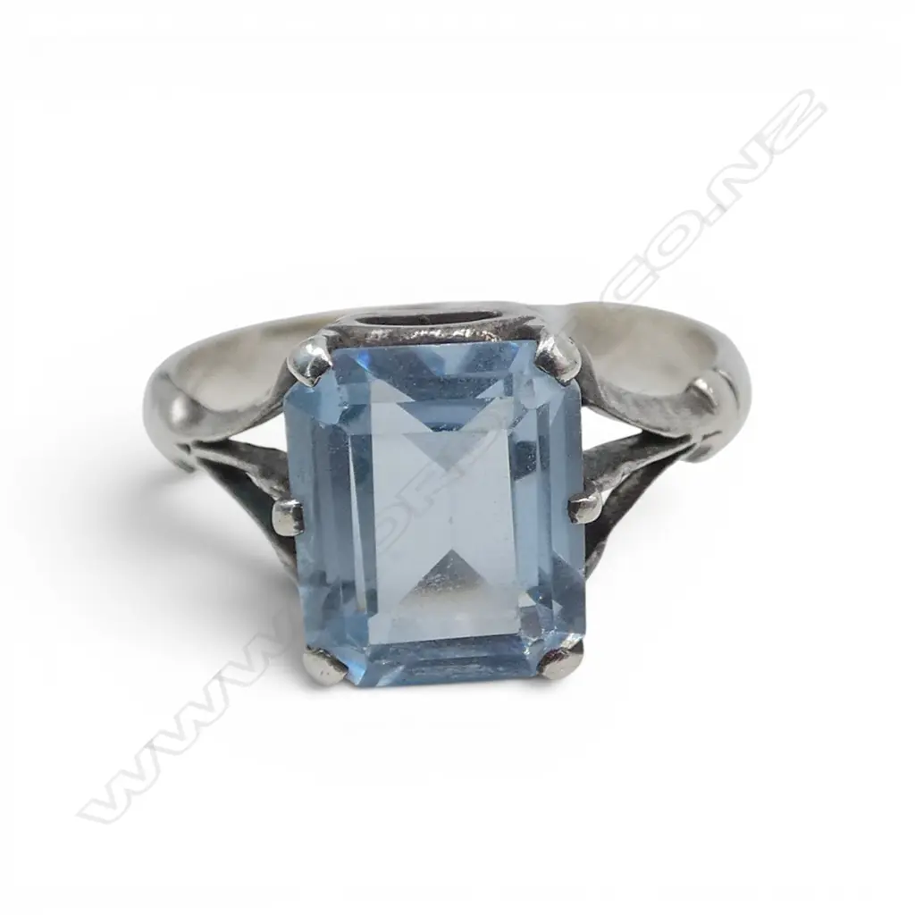 S/SILVER & SQUARE CUT BLUE STONE RING SIZE P Image 1++