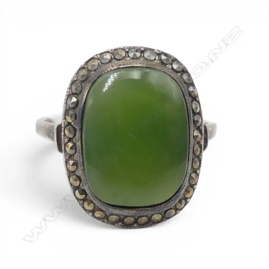 S/SILVER MARQUISITE & NEPHRITE JADE RING SIZE O