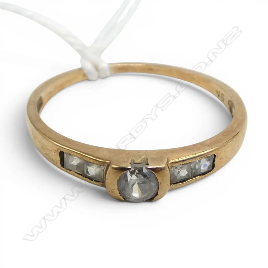 9CT CZ RING, 1.6gms SIZE S Image 1++